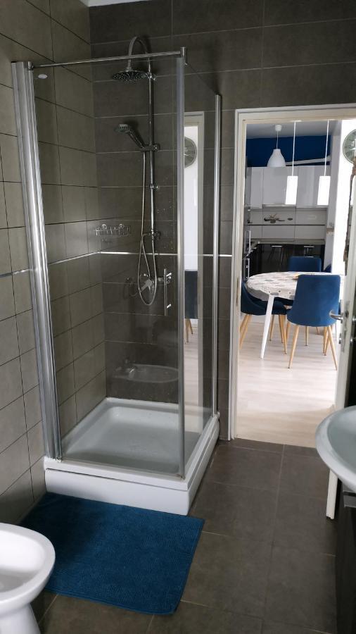 Apartman Katnic By The Beach Crikvenica Exterior foto